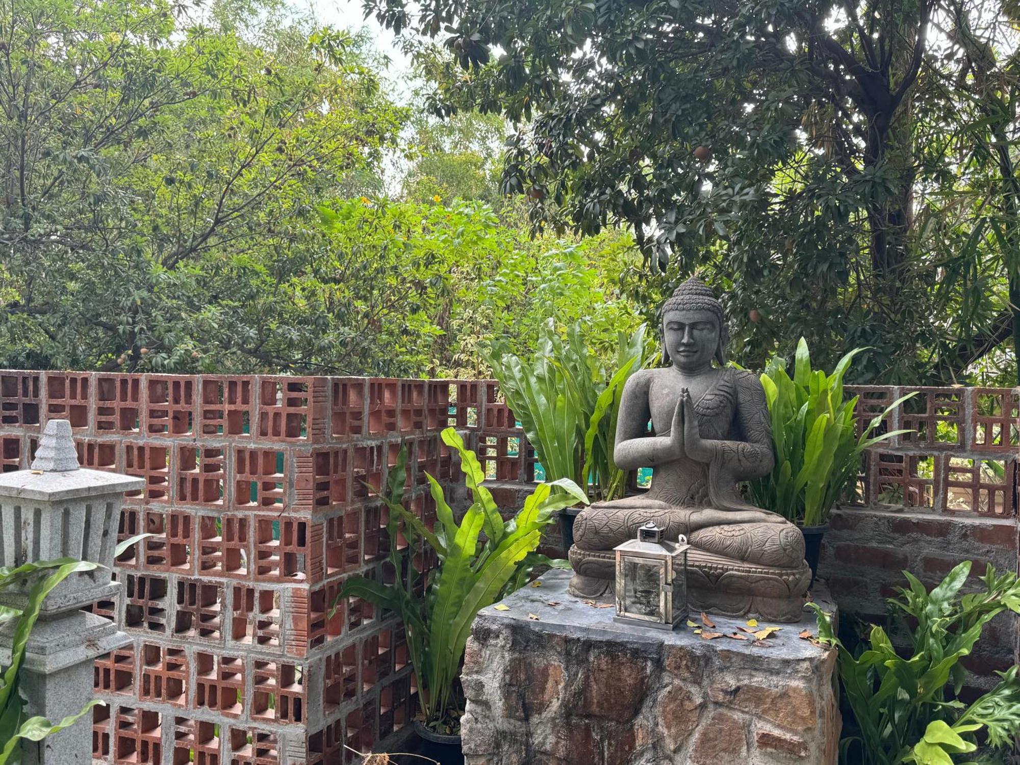 Chikoo Farm Inn Bangalore Buitenkant foto